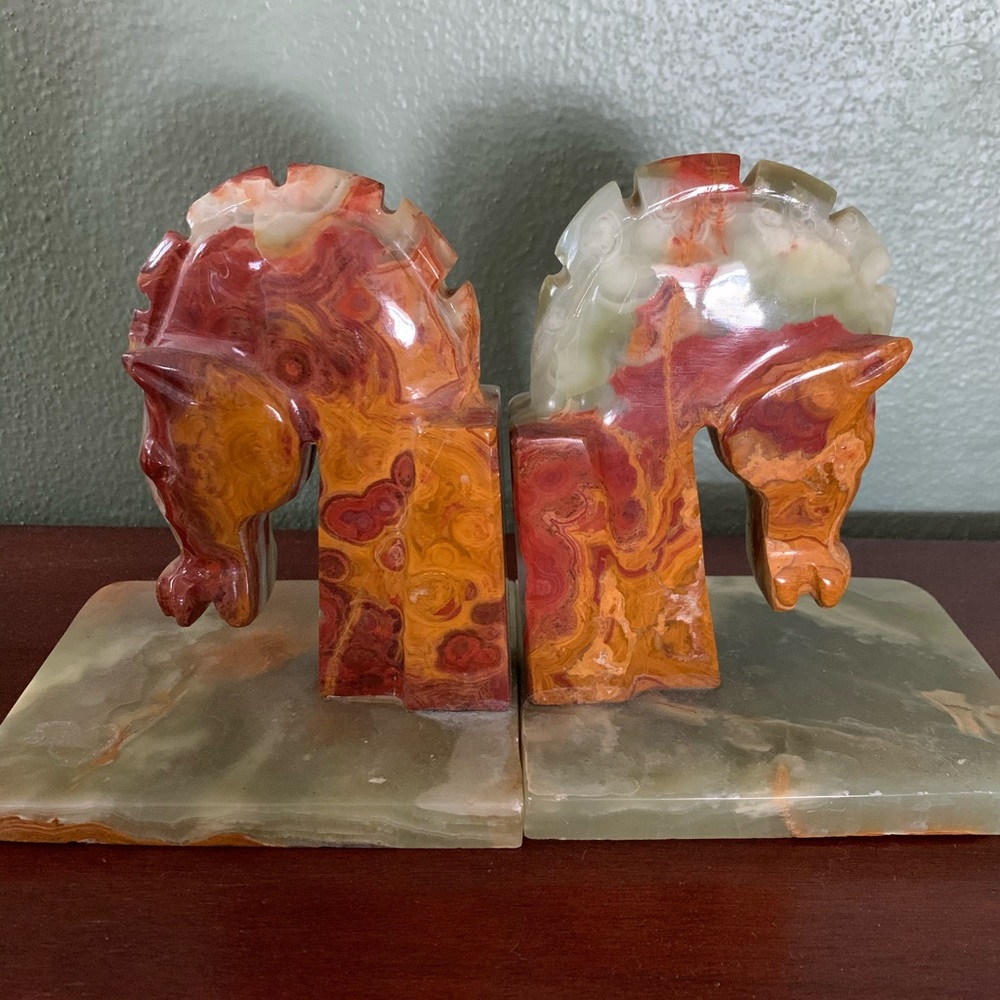 Horse head bookends